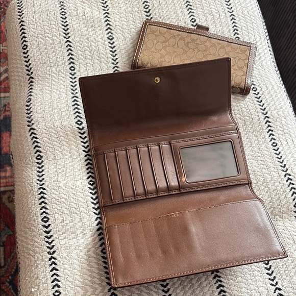 Coach Wallet Set - Picture 2 of 5